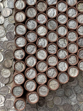 Load image into Gallery viewer, VINTAGE DARK BROWN BANK ROLL WITH A SILVER MERCURY DIME SHOWING