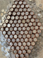 Load image into Gallery viewer, VINTAGE DARK BROWN BANK ROLL WITH A SILVER MERCURY DIME SHOWING