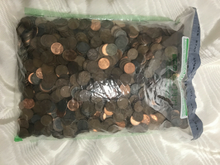 Load image into Gallery viewer, WHEAT PENNY BAG 1000 COUNT OLD US COINS VINTAGE LINCOLN CENT COIN COLLECTION PDS