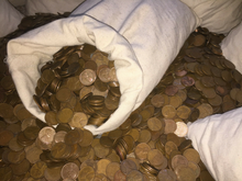 Load image into Gallery viewer, 2LB WHEAT PENNY BAG OLD US LINCOLN CENT COINS VINTAGE ESTATE SALE COLLECTION PDS