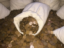 Load image into Gallery viewer, 2LB WHEAT PENNY BAG OLD US LINCOLN CENT COINS VINTAGE ESTATE SALE COLLECTION PDS