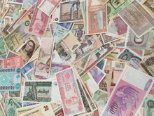 Load image into Gallery viewer, FOREIGN PAPER MONEY LOT UNCIRCULATED CURRENCY COLLECTION BANKNOTES BILLS SET
